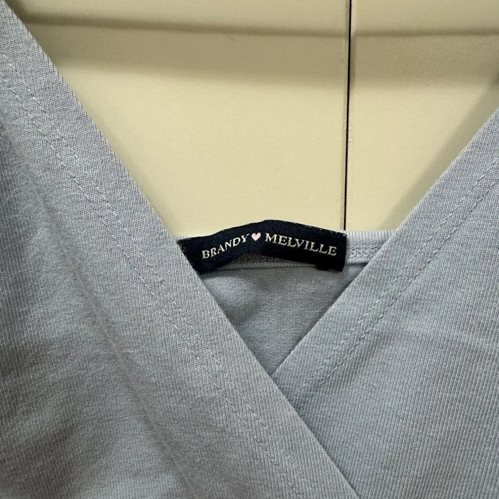 Brandy Melville Amara Tank Top - Picture 5 of 6